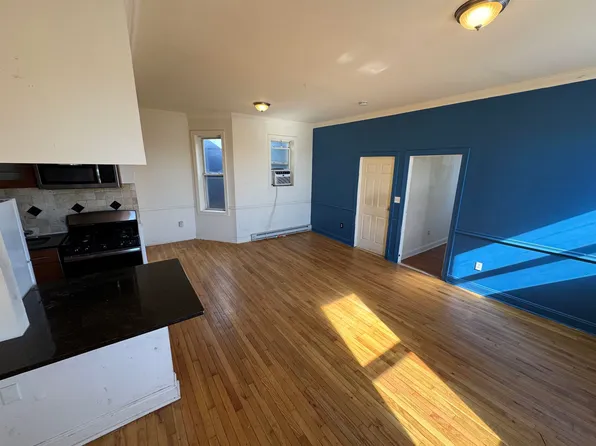 372 Communipaw Avenue image 12 of 20