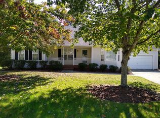 5806 Brockton Ct, Jamestown, NC 27282