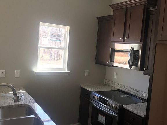 2nd image of 5B Henry Ln #5B