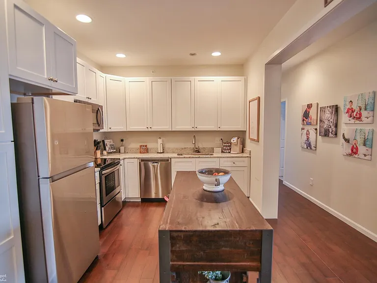 416 N 5th St #2 — Photo 3