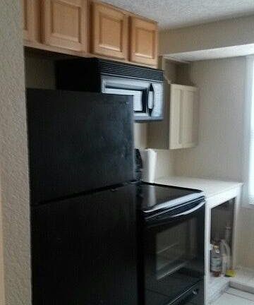 3 Appliances including Microwave