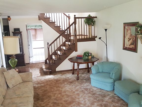 5th image of 9125 Lynwood Dr