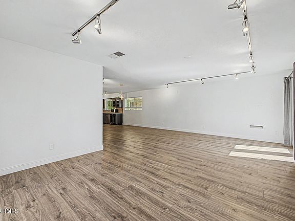 5th image of 6732 E 6th St