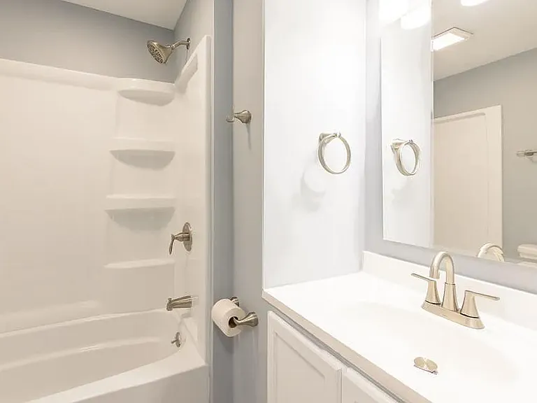 1125 Windsor Dr — Photo 15