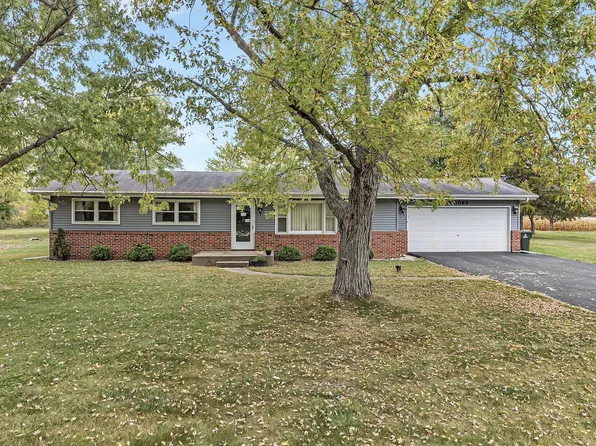 11085 N Tabler Rd, Minooka, IL 60447
