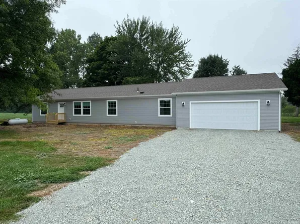 10037 W 450 N, Cromwell, IN 46732