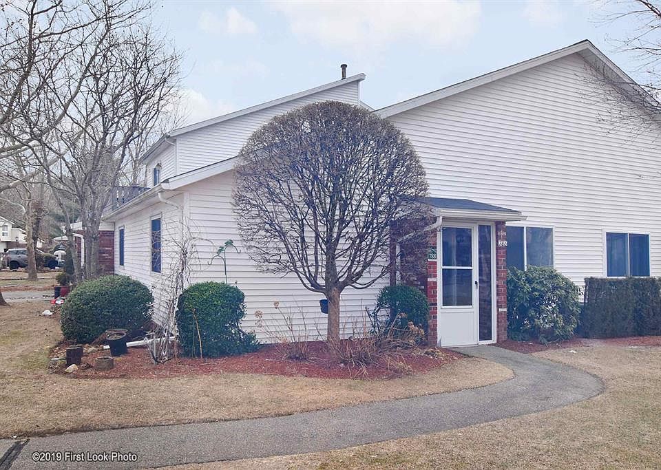 1st image of 788 Williamsburg Cir