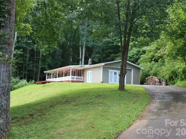 9 Wooded Valley Ln, Burnsville, NC 28714