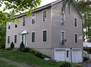 3 Coleman Pl, Londonderry, NH 03053
