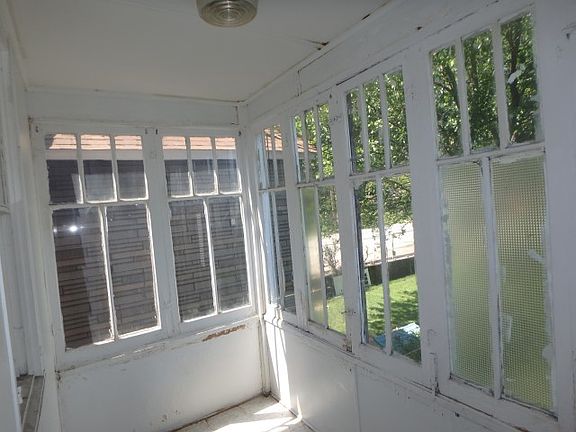 5th image of 9962 S Avenue H
