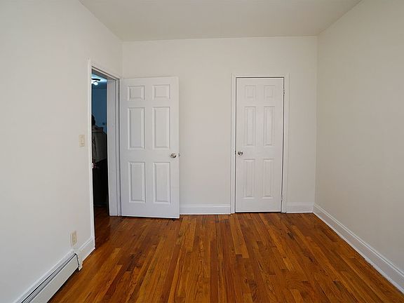 3rd image of 10014 32nd Ave #2