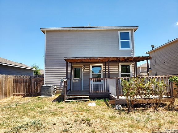 2nd image of 2931 Lavender Meadows