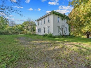 353 Woolson Rd, Oswego, NY 13126