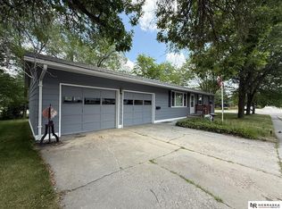 808 N Cherry St, Valentine, NE 69201