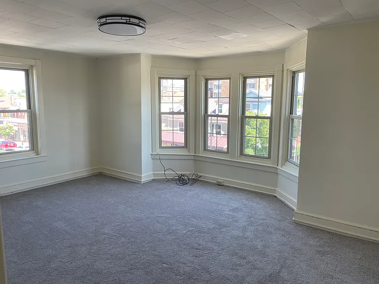 614 Penn Ave #3 — Photo 4