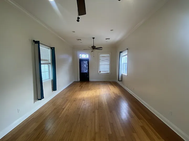 618 Deslonde St — Photo 1