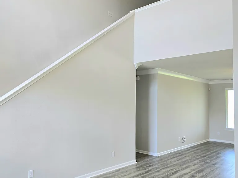 4410 Lake Crest Dr — Photo 4