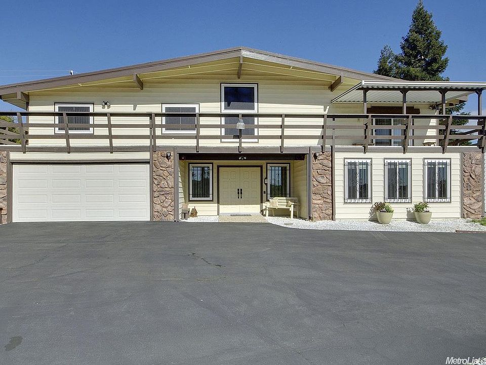 1st image of 2745 Holly Hills Ln