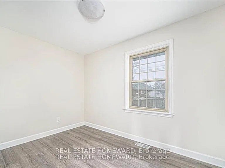 668 Harold Dr — Photo 15