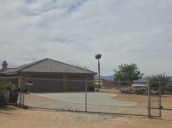 22587 Hemlock Rd, Apple Valley, CA 92307