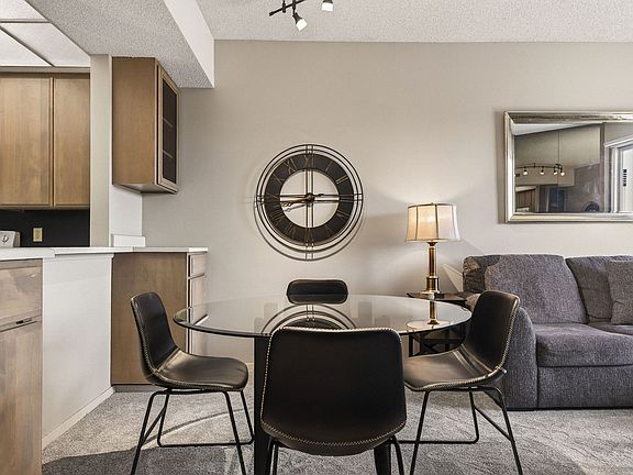 3rd image of 301 N Front St #506