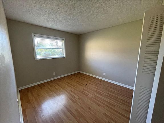 3rd image of 5180 NE 6th Ave APT 604
