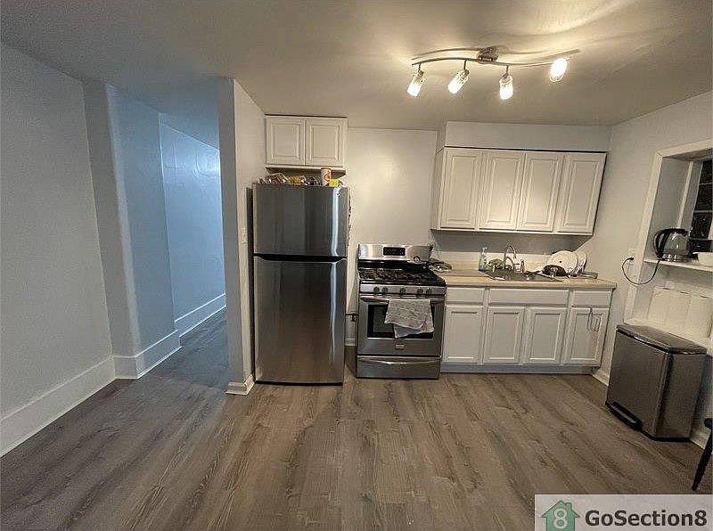 2nd image of 3210 Joe Hammer Sq #2