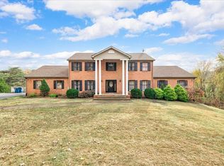 135 Lakeside Ct, Hanson, KY 42413