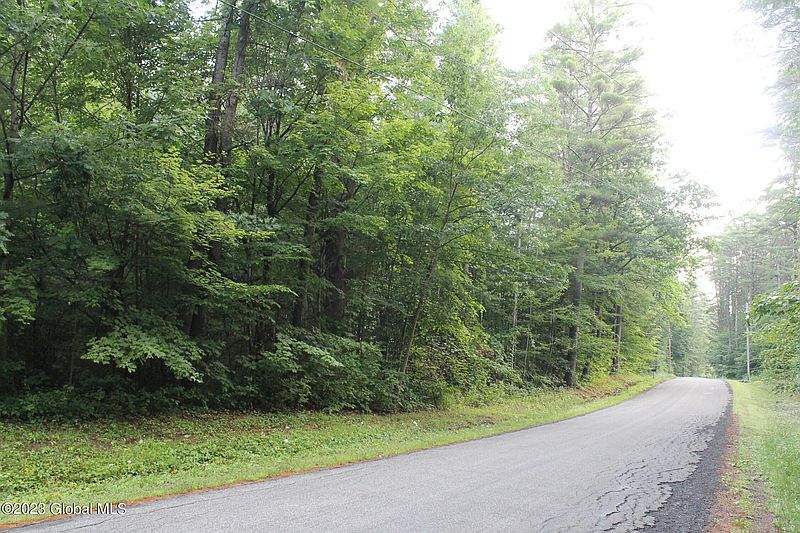 5th image of L18 Wemple Road