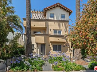 1032 3rd St APT 102, Santa Monica, CA 90403