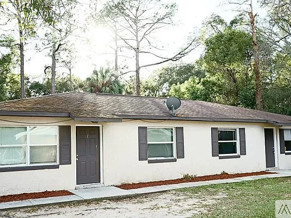 5th image of 1107 Birchwood Ct #B
