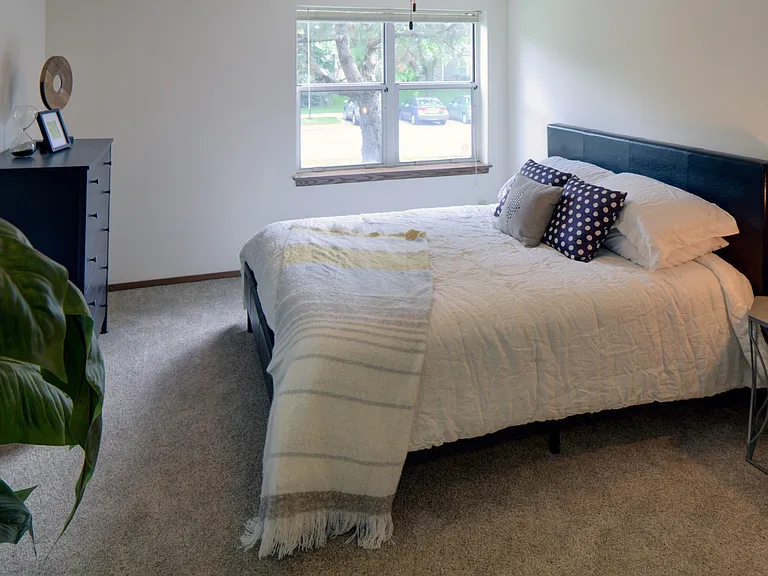 Sauk Creek Apartments — Photo 31