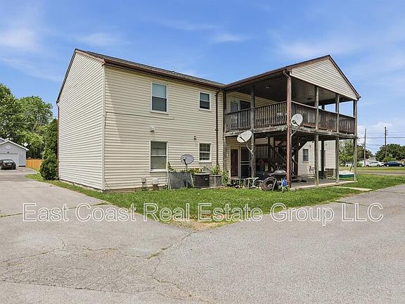 3rd image of 427 N Western Ave