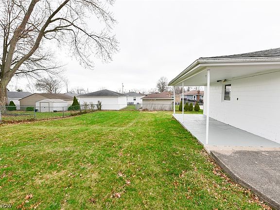 4th image of 490 Stephens Rd