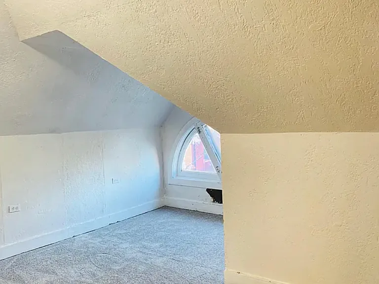 848 5th Ave #3 — Photo 9