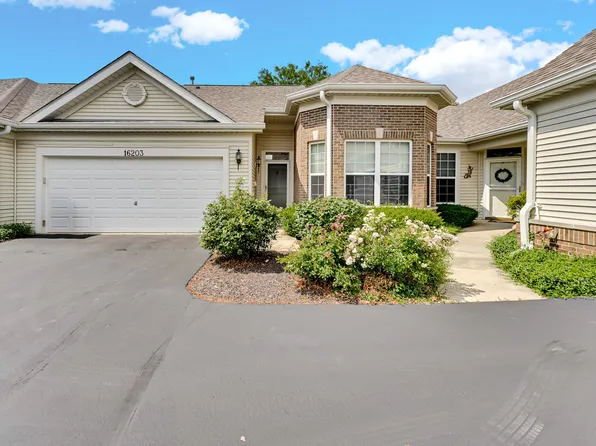 16203 Powderhorn Lake Way, Crest Hill, IL 60403