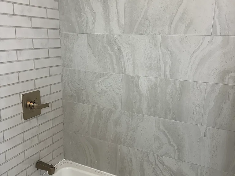 46 11th Ave W #3 — Photo 7