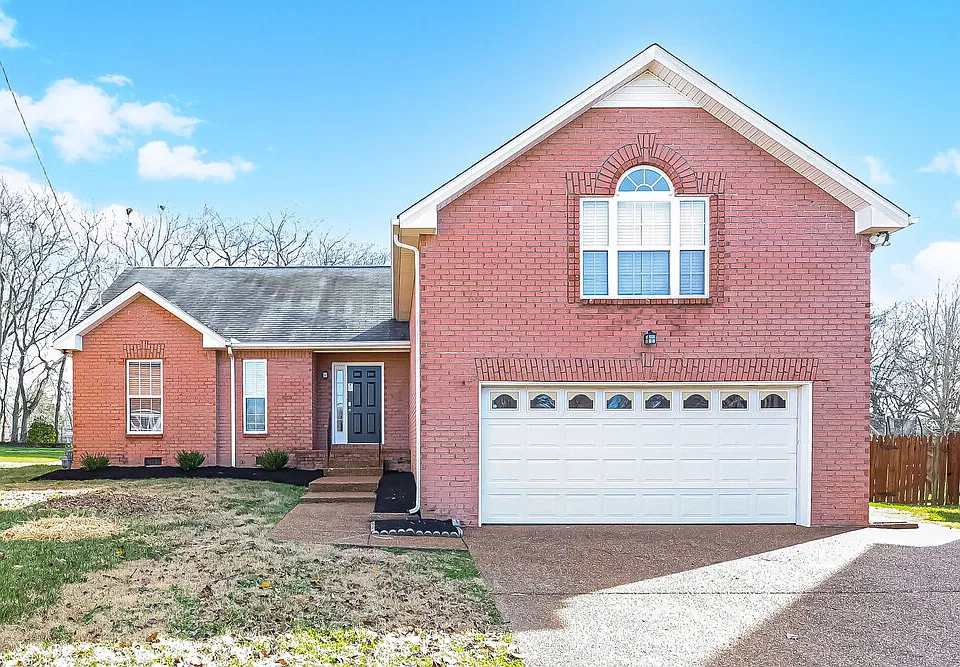 136 S Birchwood Dr