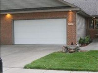 17587 Parkplace Cir, Spring Lake, MI 49456