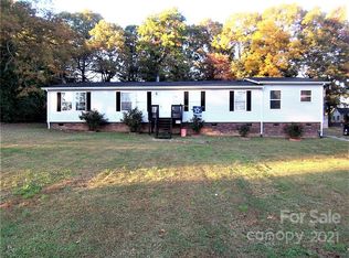 118 Circle Dr, Lawndale, NC 28090
