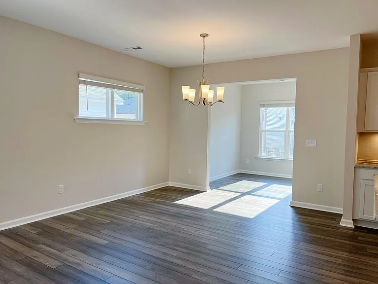 1508 Smoky Mountains St — Photo 7