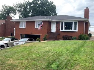 4775 Delma Dr, Pittsburgh, PA 15236