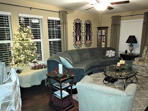 2nd image of 6328 Wallen Dr
