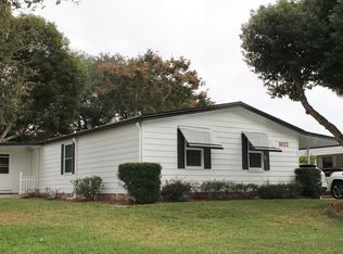 1622 W Schwartz Blvd, Lady Lake, FL 32159