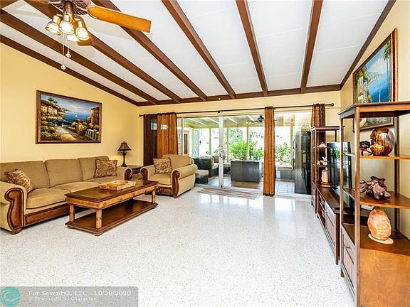 4th image of 2442 Marathon Ln