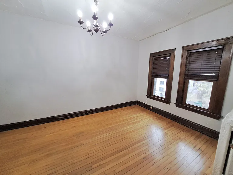 225 Place Apartments — Photo 78