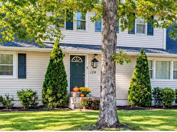 139 Blue Anchor Rd, Sicklerville, NJ 08081