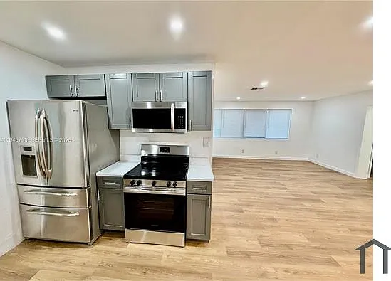 2036 NW 28th St — Photo 5