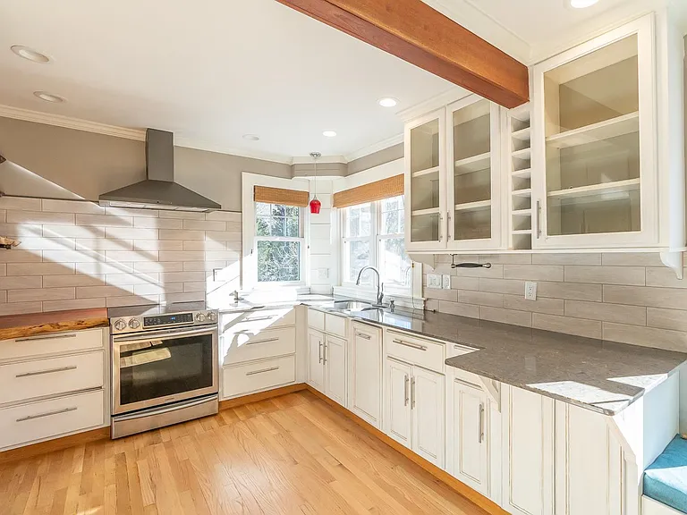 71 Linden Ave #2 — Photo 19