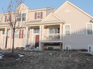 1712 Sandcastle Ln, Hampshire, IL 60140